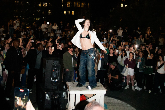 Lorde dances in washington square park